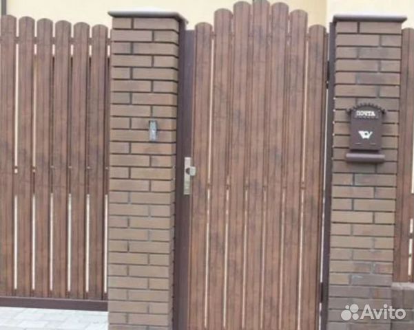 Калитка из евроштакетника с замком фото