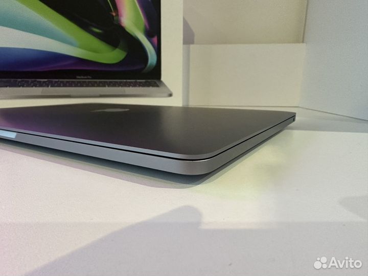 Отличный MacBook Pro 13 M2 8Gb 512Gb