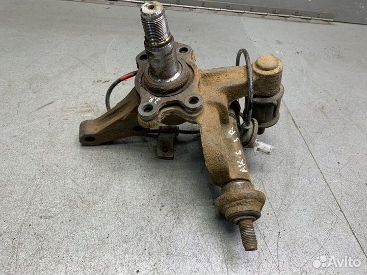 Кулак задний Hyundai Accent седан 1.5 G4EC 2002