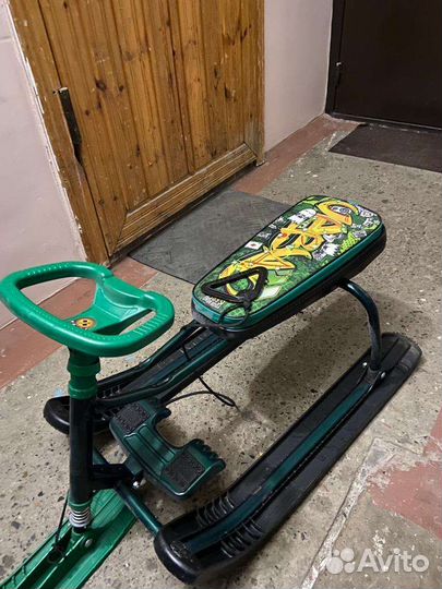 Детский снегокат бу