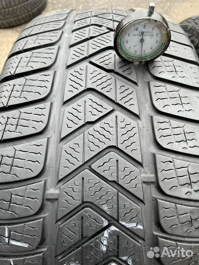 Pirelli Winter Sottozero 3 245/45 R19