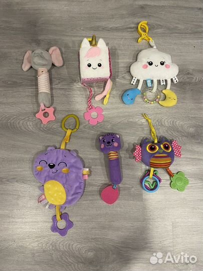 Развивающие игрушки для малыша Мякиши