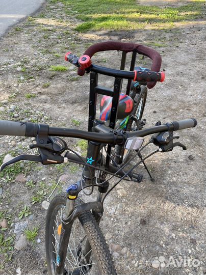 Детское кресло для велосипеда на раму