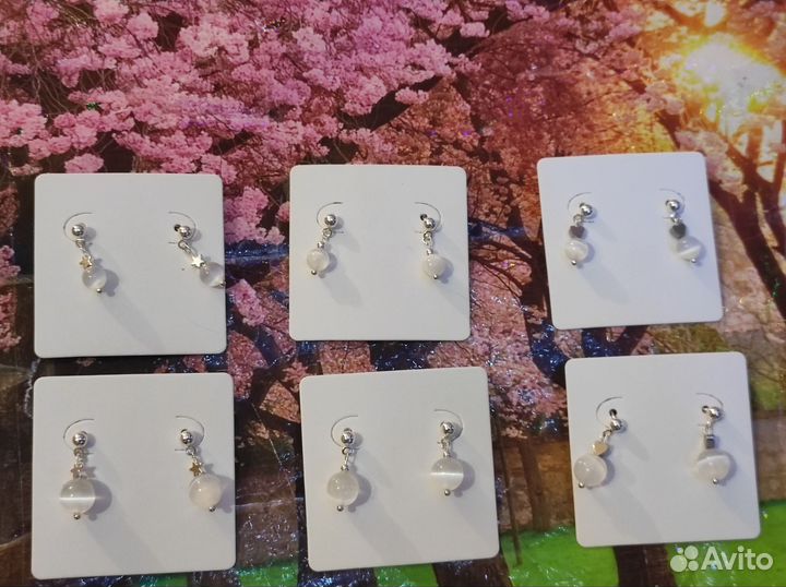 Серьги гвоздики из натуральных камней