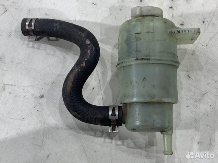 Бачок жидкости гур Mitsubishi Pajero Sport 3