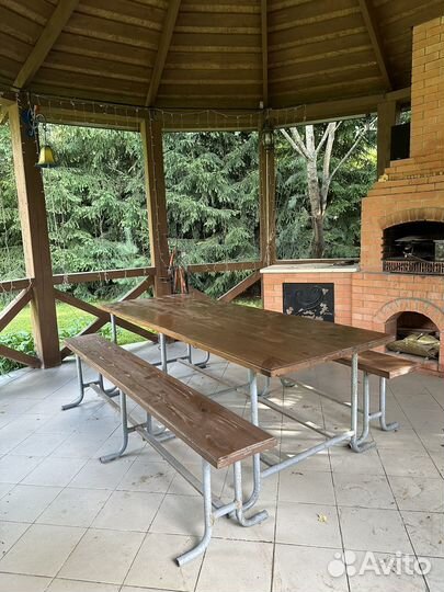 Деревянный стол на дачу