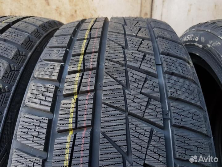 Foman Frozenero W766 235/45 R17 97T
