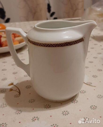 Сливочник фарфор