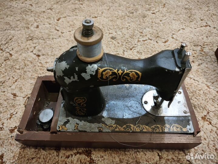 Швейная машина детская (под восстановление)
