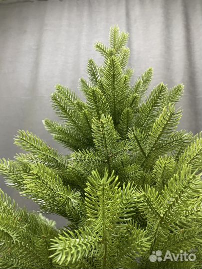 Елка искусственная