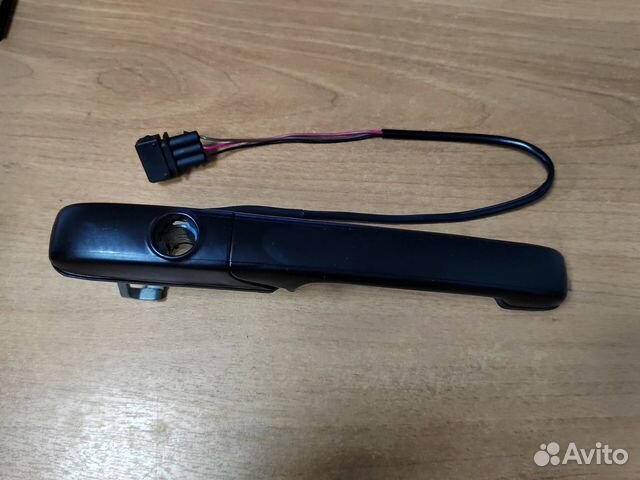 Ручка двери передняя левая VW Passat B4 (без личин