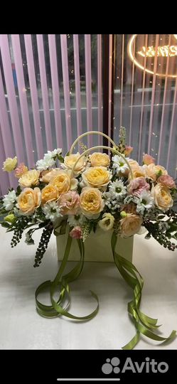Доставка букетов, композиции с цветами и корзины