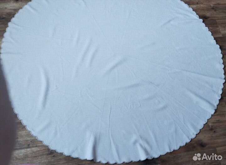 Скатерть на круглый стол