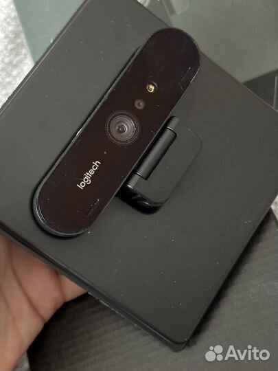 Веб камера Logitech brio