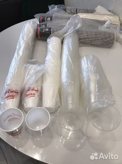 Пластиковые стаканы одноразовые