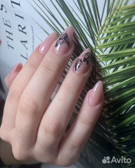 Нужна модель на маникюр