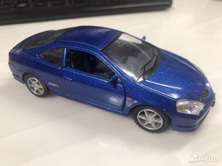 Машинки модельки