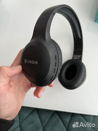 Беспроводные наушники