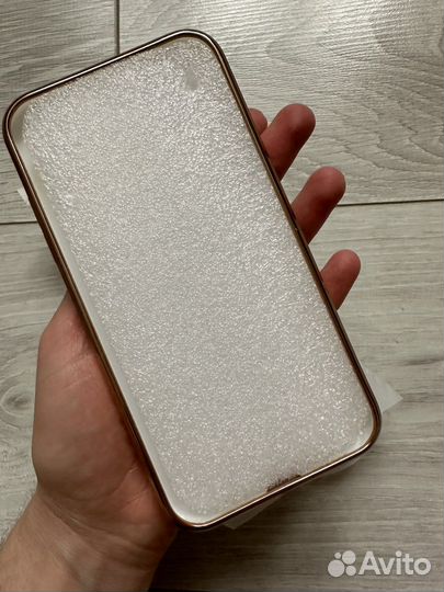 Чехол на iPhone 11 новый