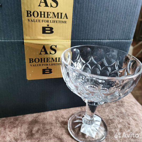 Набор: салатник на ножке 6шт