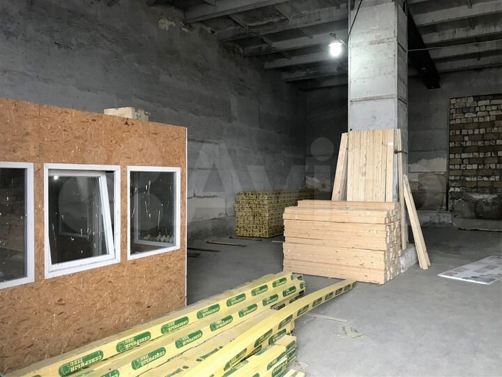 Сдам помещение свободного назначения, 305 м²