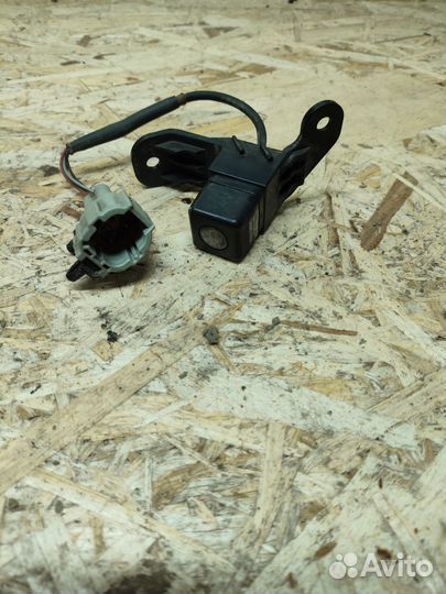 Камера заднего вида Nissan Navara