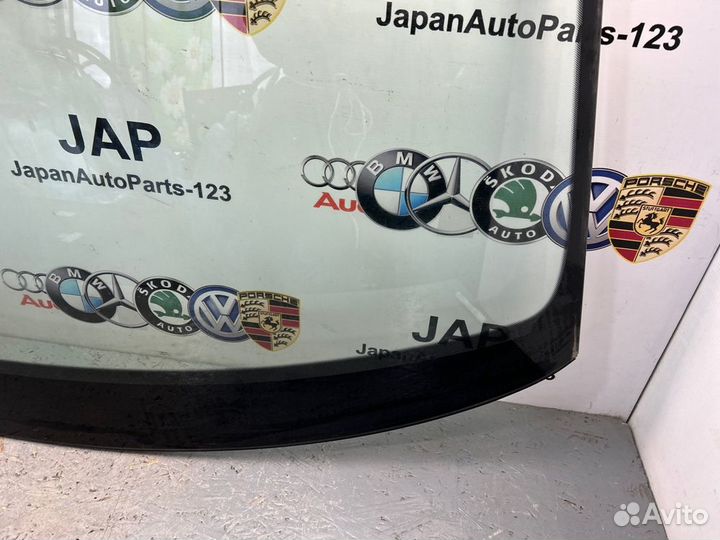 Стекло лобовое (ветровое) Audi A6/RS6/S6