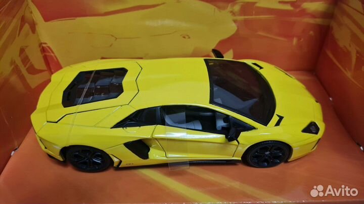 Модель автомобиля Maisto Design Lamborghini Aventa