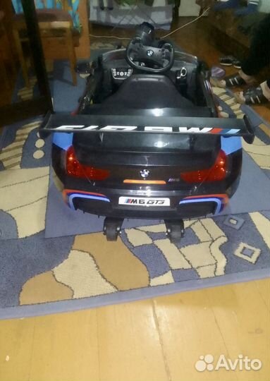 Машина для детей на аккумуляторе