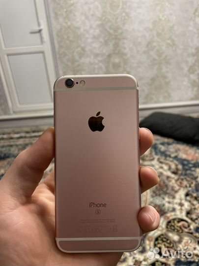 iPhone 6S, 64 ГБ
