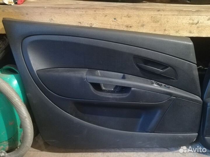 К-кт обшивки двери fiat Punto