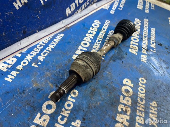 Правый привод Mazda Demio 2 хэтчбек ZJ-VE 2003