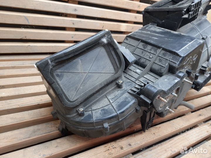 Chery Kimo - корпус отопителя