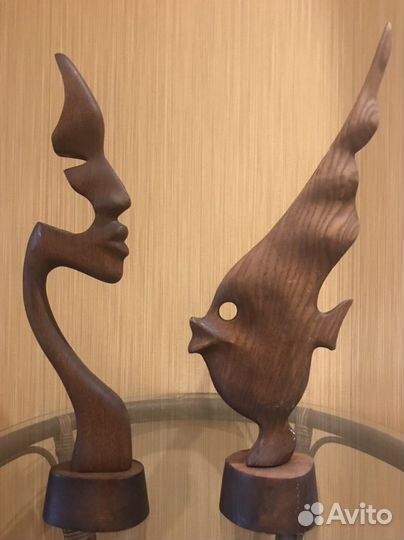 Статуэтка из дерева