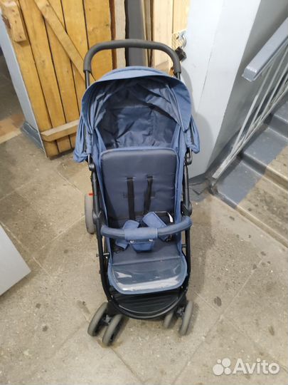 Прогулочная коляска