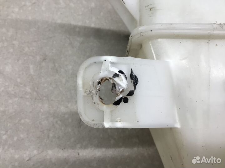 Бачок омывателя лобового стекла Chevrolet Aveo (T2