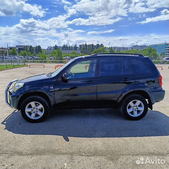 Toyota RAV4 2.0 AT, 2004, 216 014 км
