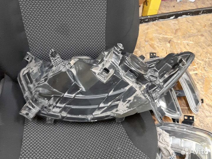 Фара правая Рено Каптюр