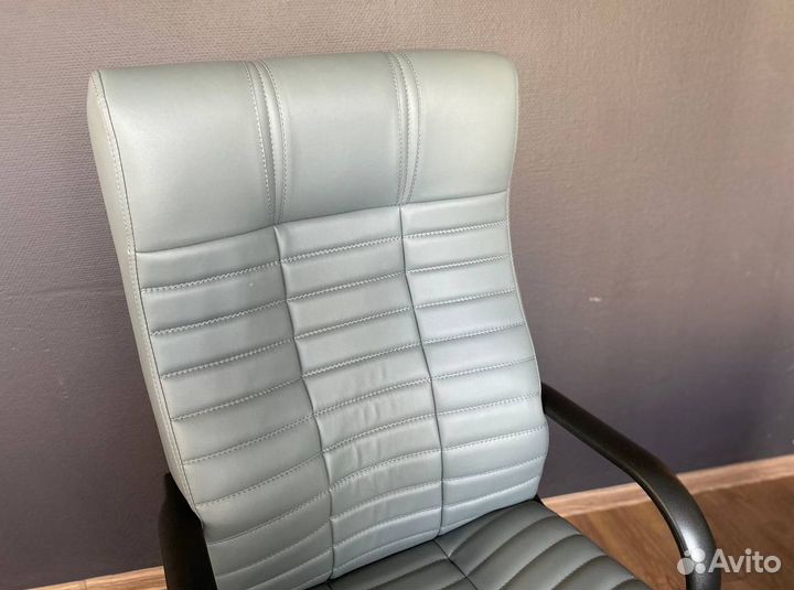 Офисное кресло. Доставка до двери