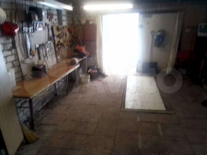 Гараж, > 30 м²