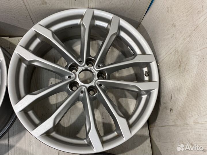 R19 Pirelli Winter Sottozero 245/50, PCD 5x112 DIA 66.6