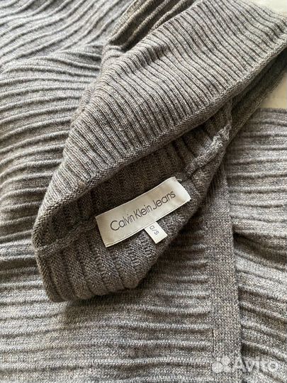 Шарф и шапка серые Calvin Klein Jeans