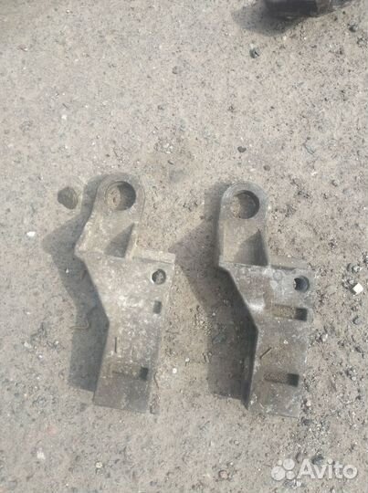 Кронштейн Рено Логан