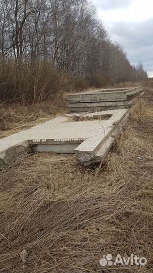 Бетонные плиты стеновые с окнами