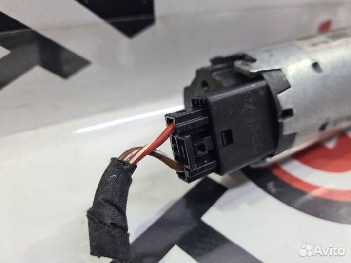 Мотор регулировки сиденья Audi Q5 8RB cdnc