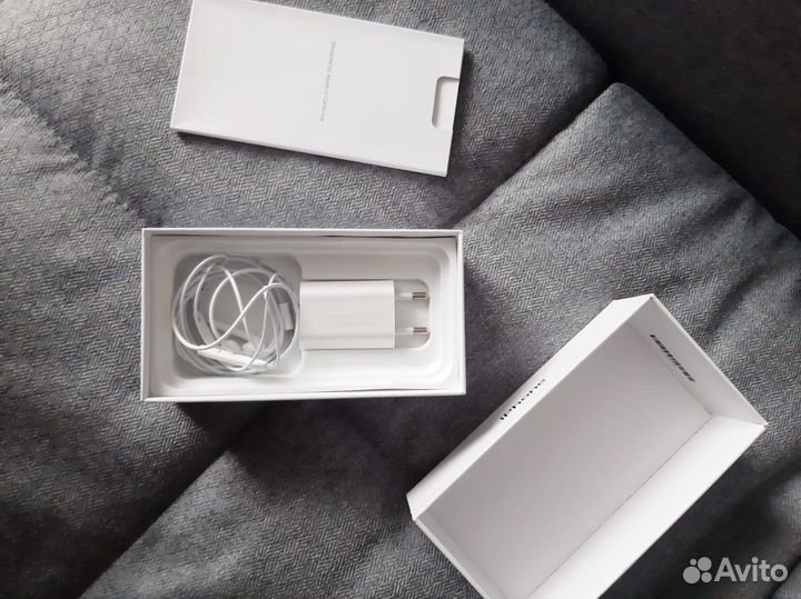 Телефон iPhone Xs 256gb