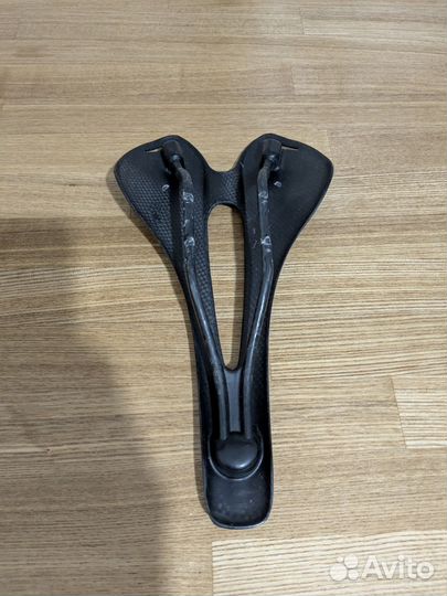 Седло углепластик карбон под specialized