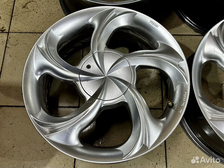 Диски R17 5x114.3