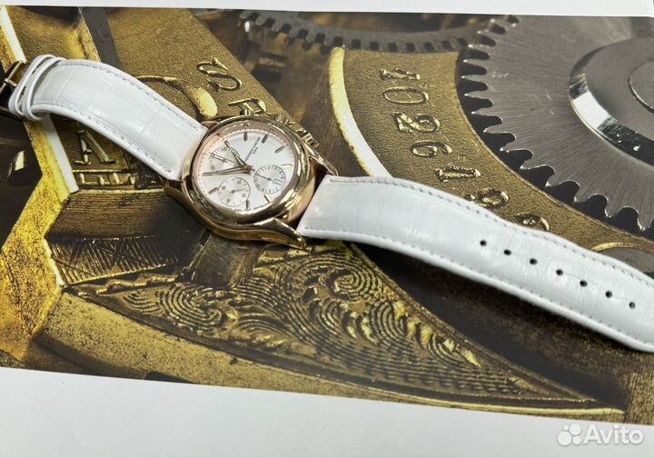 Часы Frederique Constant