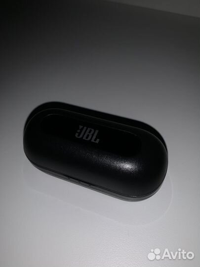 Кейс от наушников jbl T100TWS